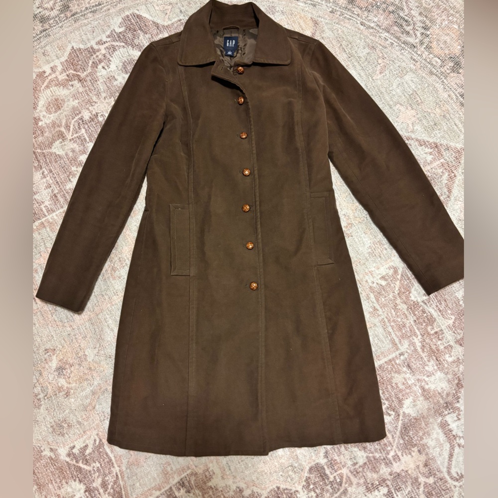 Women’s GAP Y2K vintage brown coat.